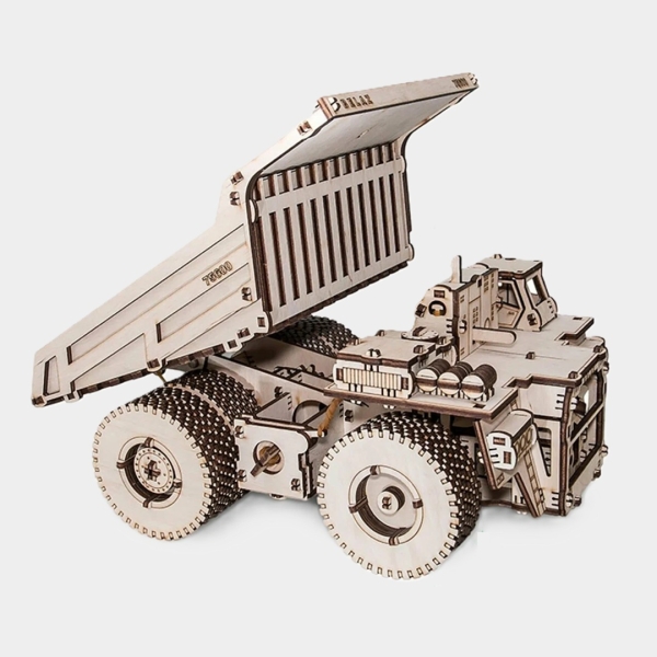 Что подарить мужчине на Новый год: 120 интересных идей